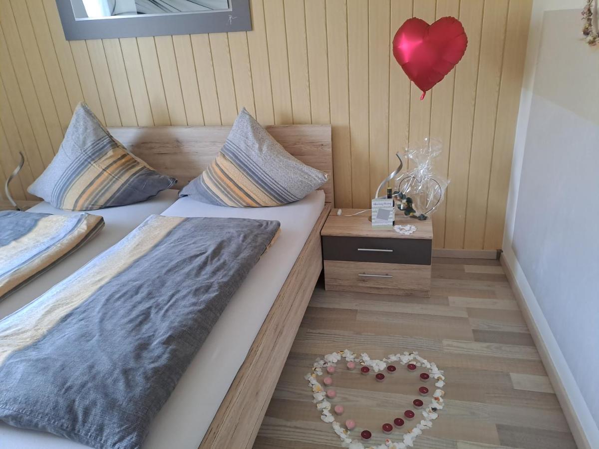 Traumblick Bayerischer Wald, Pool & Sauna, Getraenke, Klimaanlage フライウング エクステリア 写真